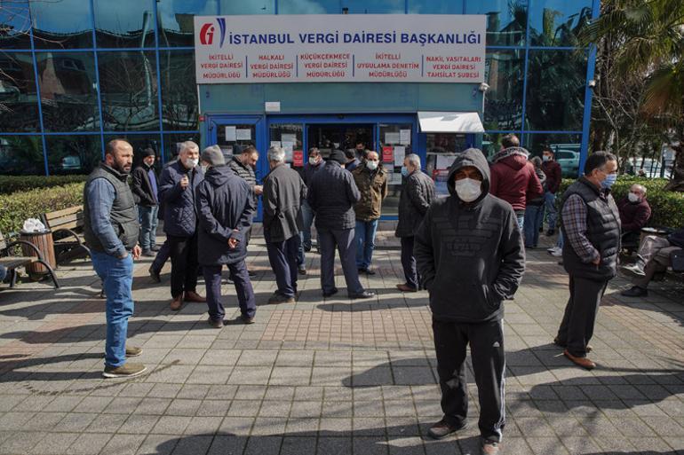 Son gün olduğunu duyunca akın ettiler... Akılalmaz görüntüler...