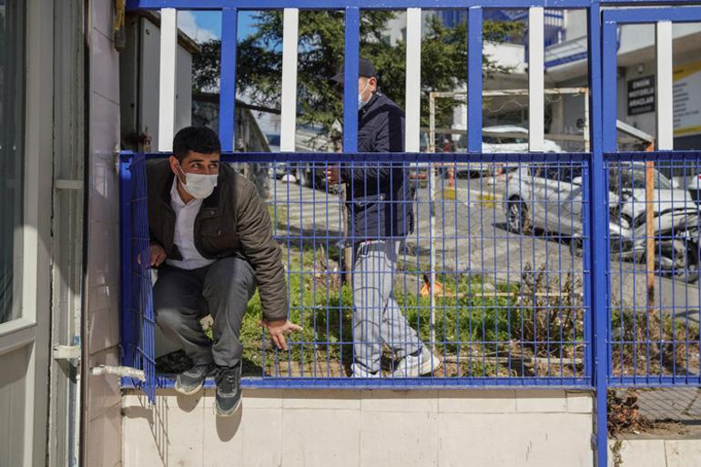 Son gün olduğunu duyunca akın ettiler... Akılalmaz görüntüler...