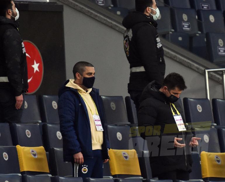 Emre Belözoğlu, Fenerbahçe-Antalyaspsor maçı öncesi dua etti