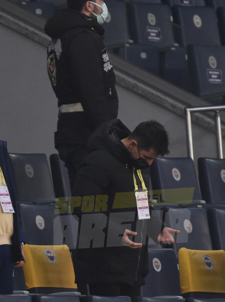 Emre Belözoğlu, Fenerbahçe-Antalyaspsor maçı öncesi dua etti