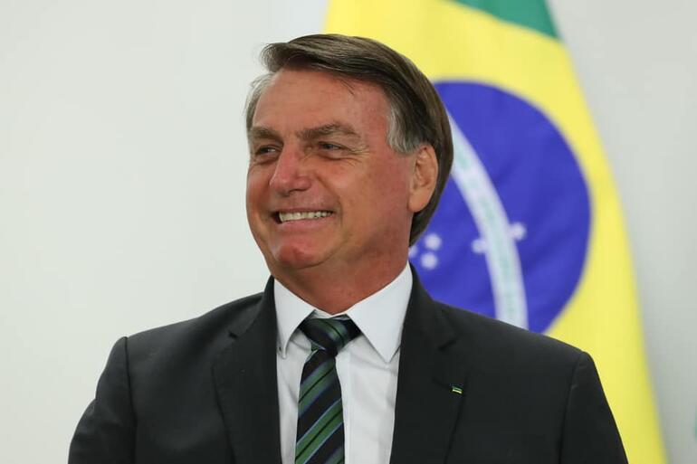 Bolsonaro'nun koronavirüs açıklaması kriz çıkardı: Sızlanmayı bırakın!