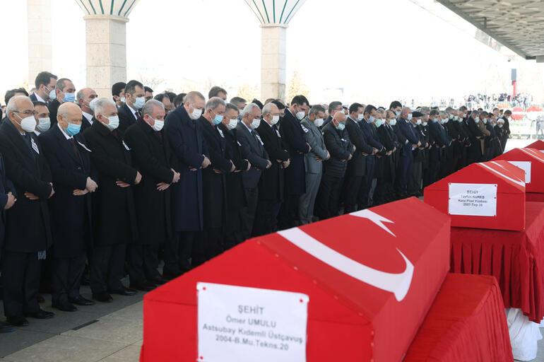 Kahramanlar için Ankara’da acı veda... Türkiye şehitlerini uğurladı