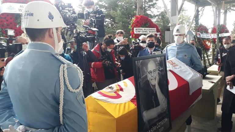 Demet Akbağ, Rasim Öztekinle ilgili acı gerçeği açıkladı
