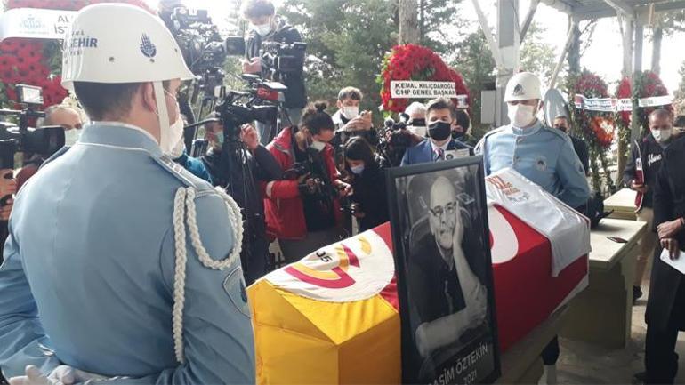 Rasim Öztekin’e veda... Usta oyuncu son yolculuğuna uğurlandı