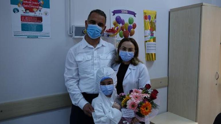 Küçük Tuğçeden doktor annesine sürpriz Filyasyon tulumu giydi...