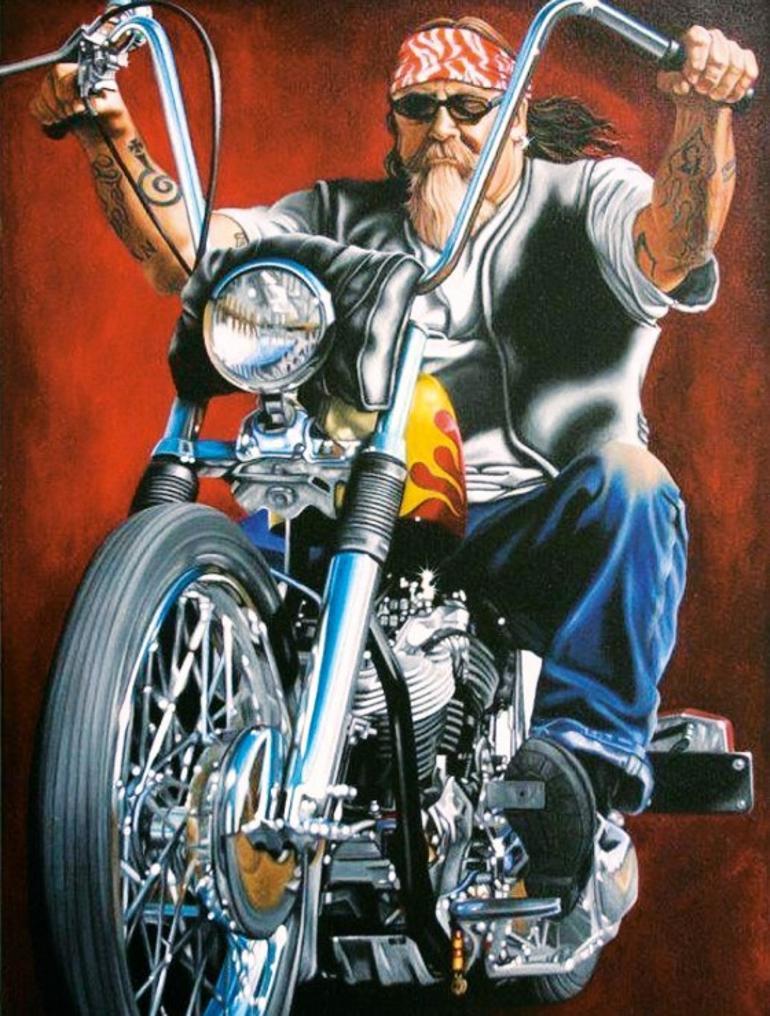 Kırmızı rujla 120 k yeni süper kadınlar