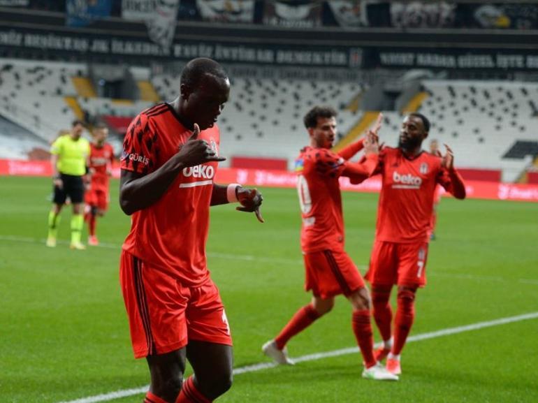 Beşiktaş'ta Aboubakar'ın son durumu... Fenerbahçe derbisinde oynayacak mı?