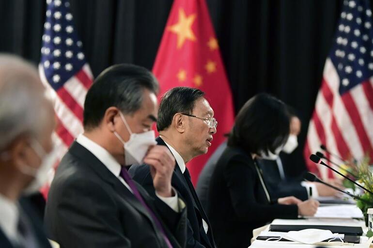 Alaska'daki görüşmelerde ABD ve Çin heyeti arasında atışma