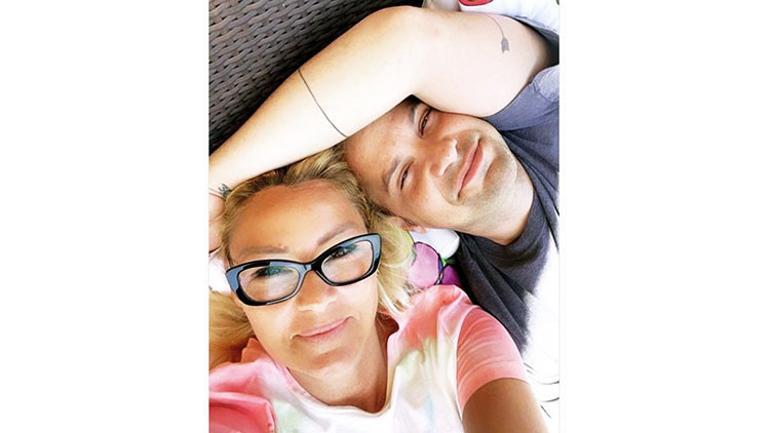 P�nar Altu�: Bir tarafta meme bekleyen bir bebek, di�er tarafta seks bekleyen bir adam var