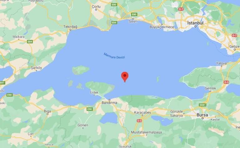 Son dakika deprem haberi: Marmara Denizinde 3.7 büyüklüğünde deprem İstanbul ve Balıkesirde hissedildi