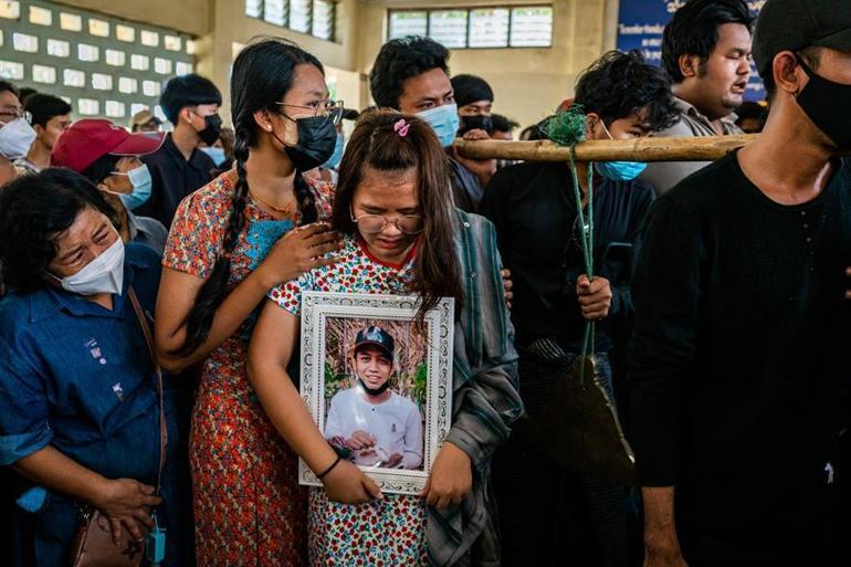 Myanmar'da gözaltına alınan BBC muhabiri serbest bırakıldı