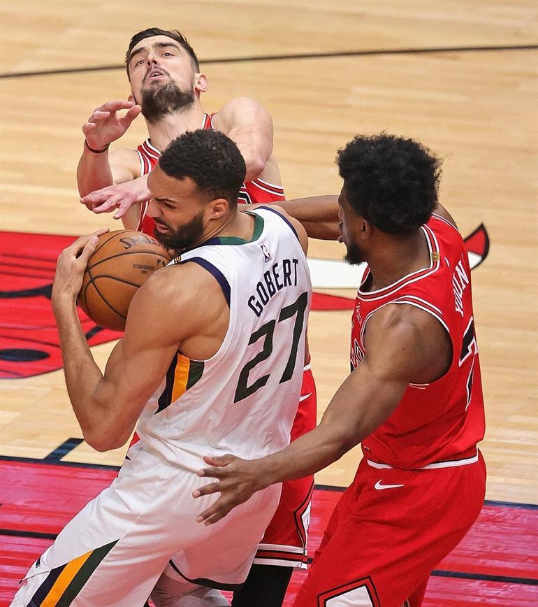 NBA'de Gecenin Sonuçları: Ersan İlyasova ilk kez Utah Jazz formasıyla maça çıktı