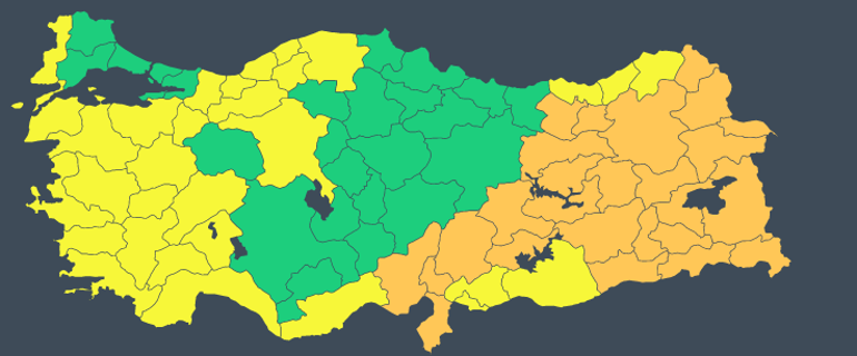 Son dakika... İstanbul ve Ankarada kar yağışı Beyaz örtü oluştu... Meteorolojiden yeni uyarı