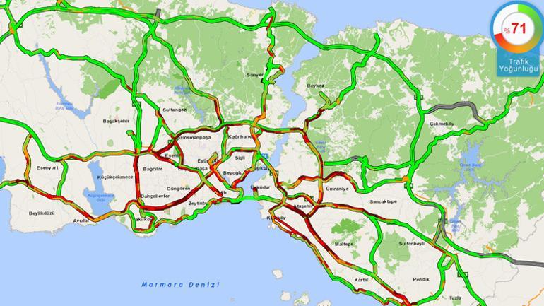 İstanbulda kısıtlamasız cumartesi yoğunluğu İnsan seli var... Trafik yoğunluğu artıyor