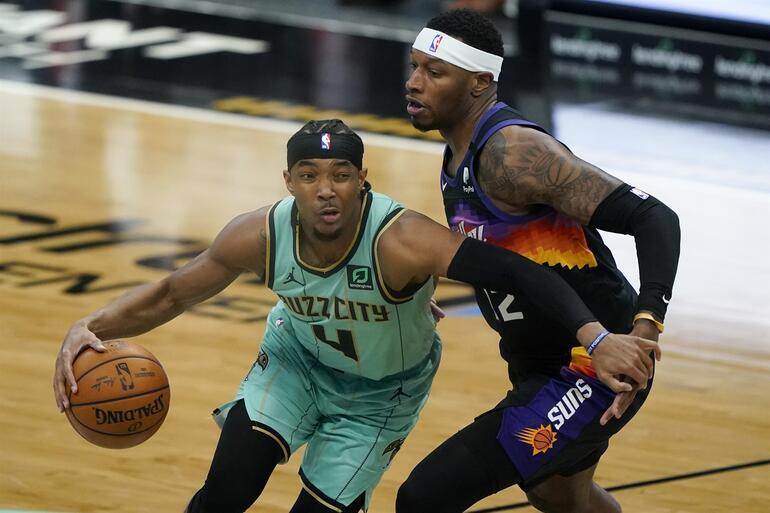NBA'de Gecenin Sonuçları: Suns, Hornets'ı uzatmada yendi! Booker'dan 35 sayı...
