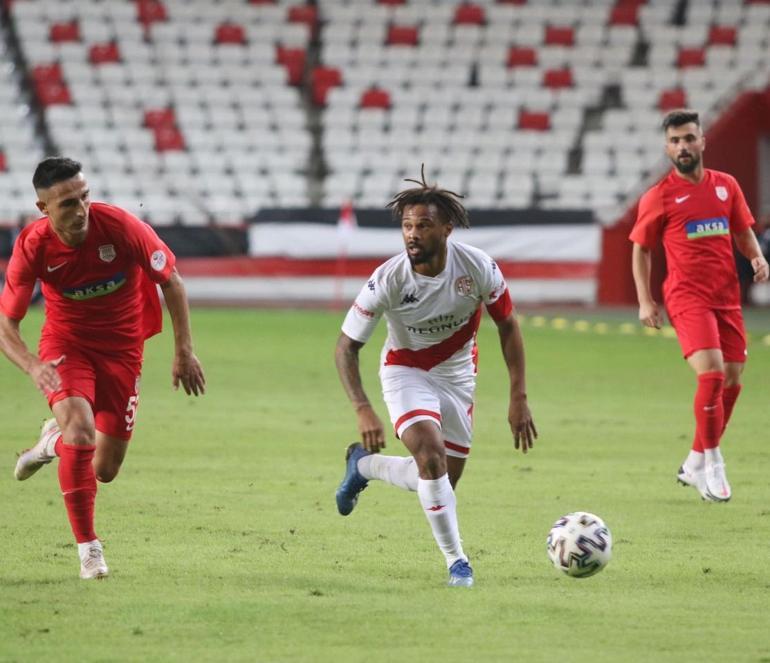 Antalyaspor’da gole en çok katkı Alfredo Fredy’den