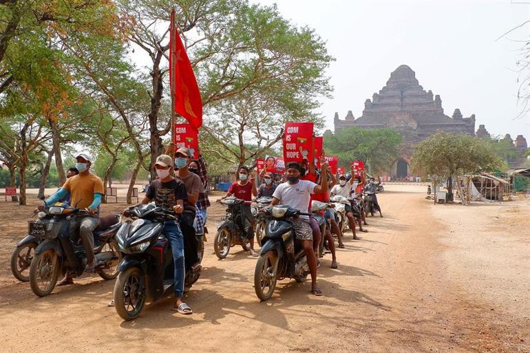 Myanmar'da iç savaş riski artıyor