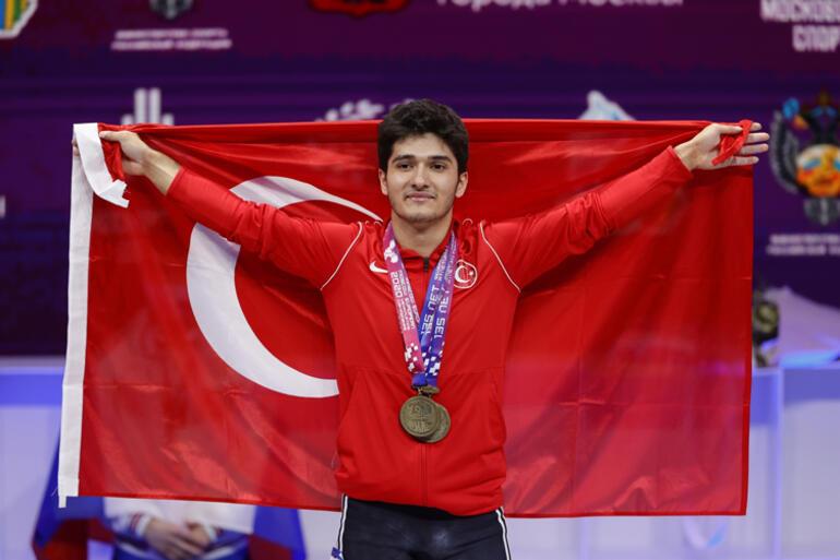 Milli halterci Muhammed Furkan Özbek, Avrupa şampiyonu oldu