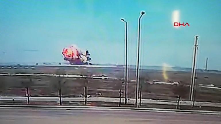 Son dakika... Konyada askeri gösteri uçağı düştü Acı haber geldi