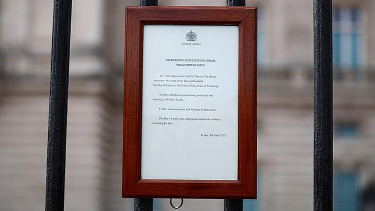 Son dakika haberi: Kraliçe Elizabethin eşi Prens Philip hayatını kaybetti