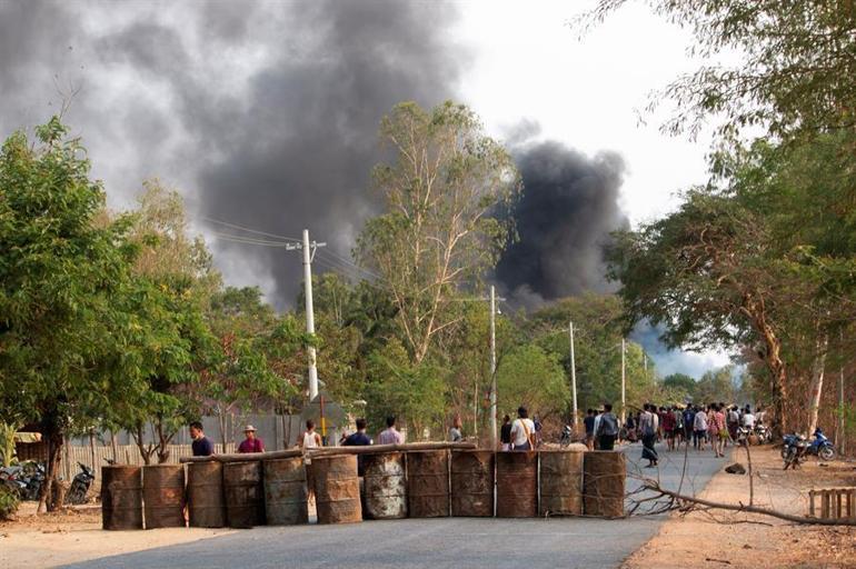 Myanmar'da şiddet büyüyor... Protestoculara idam kararı çıktı!