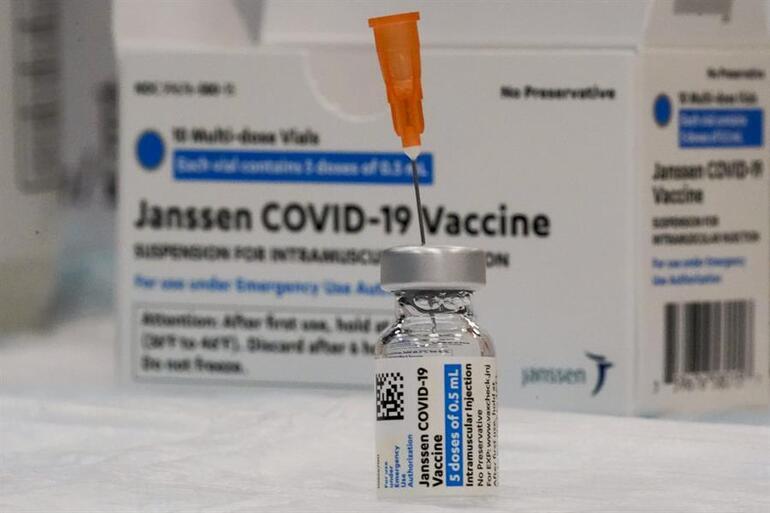 Yan etki krizi büyüyor:  Johnson & Johnson aşısı için kan pıhtısı  soruşturması