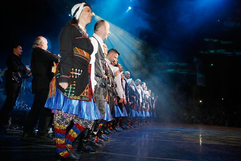 Folklor Halkin Aynasidir Tayfun Timocin Kose Yazilari