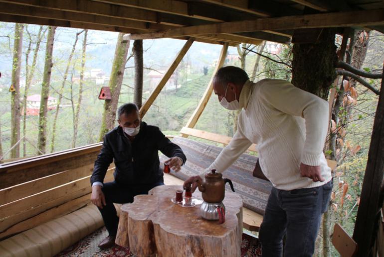 Rize'deki marangozdan ilginç mimari! Pandemi sığınağı yaptı, ağaç evde yaşıyor