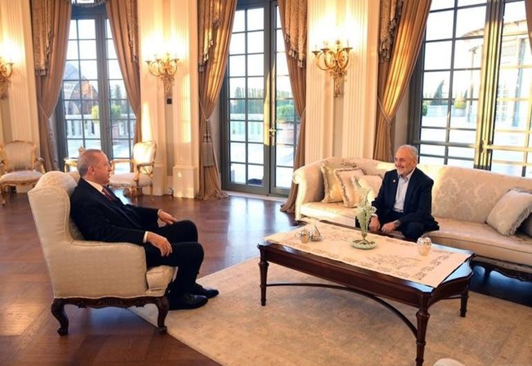 Cumhurbaşkanı Erdoğan, Oğuzhan Asiltürk ile iftarda bir araya geldi