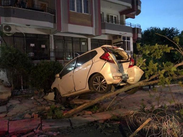 Freni boşalan kamyon ortalığı savaş alanına çevirdi Çok sayıda ölü ve yaralı var