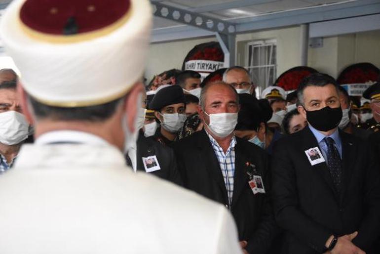 Şehit Mehmet Kıvıkın cenazesinde gözyaşları sel oldu Sözleri yürekleri dağladı.