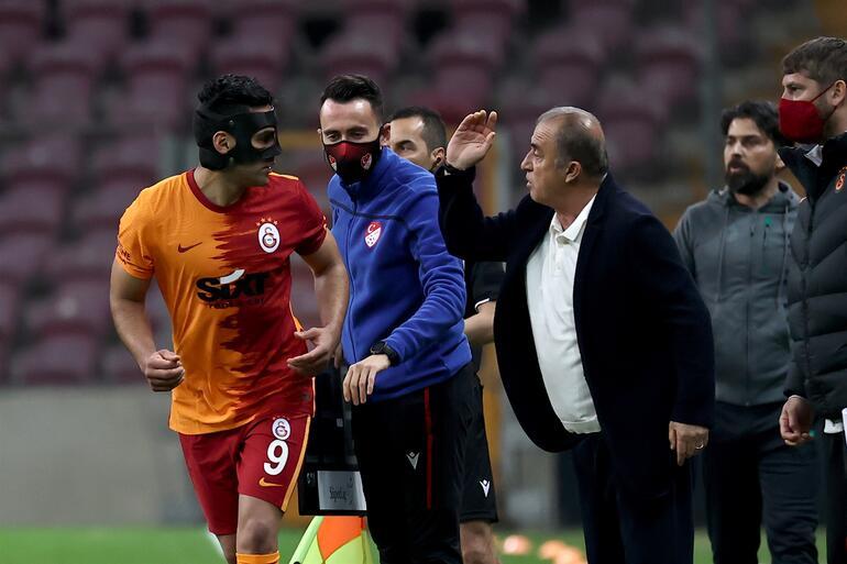 Emre Akbaba bunu ikinci defa yaptı! Galatasaray pes etmiyor...