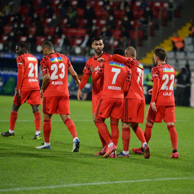 Beşiktaş'ta şampiyonlu için çılgın prim! 4 maç için 10 milyon TL...