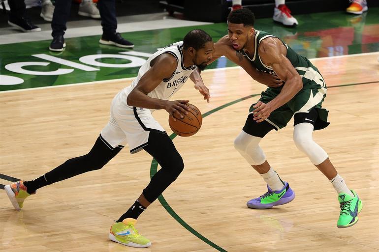 NBA'de Gecenin Sonuçları: Giannis-Durant düellosu nefesleri kesti, kazanan Bucks oldu!