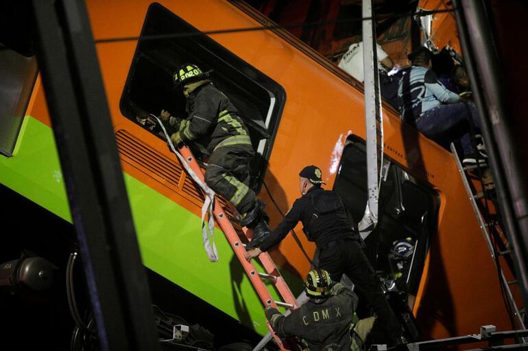 Son dakika haberi... Mexico Cityde metro üst geçidi çöktü: Çok sayıda ölü ve yaralı var