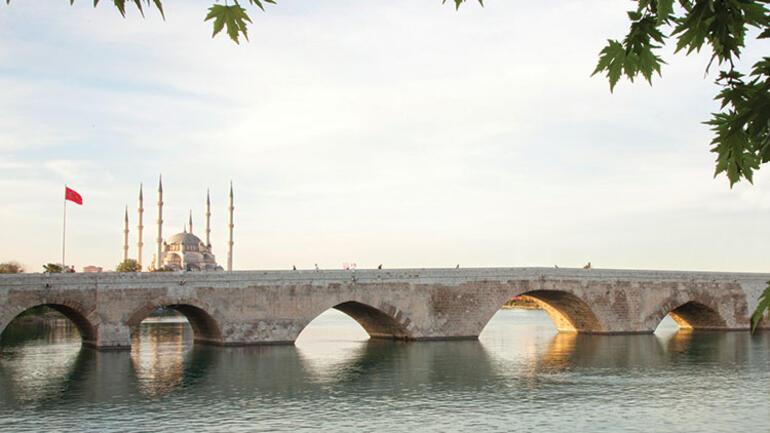 Anadolu’nun medeniyetleri buluşturan köprüleri