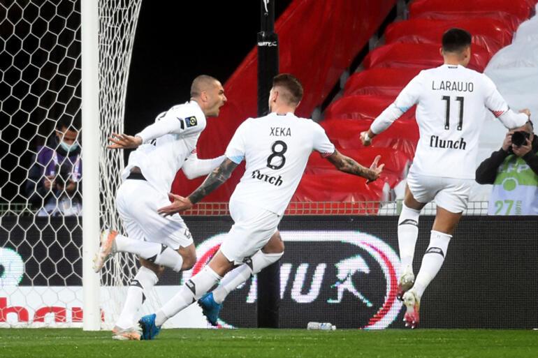 Burak Yılmaz'ın şov yaptığı maçta Lille, Lens'i 3-0 mağlup etti / Maç özeti