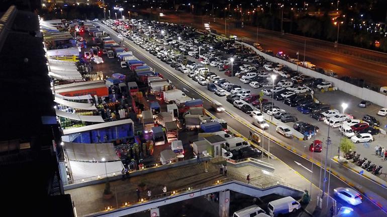 Hafta içi ölü durumdaydı... Gece yarısı akın ettiler