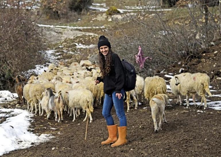 Yüksek lisansını böyle yapıyor