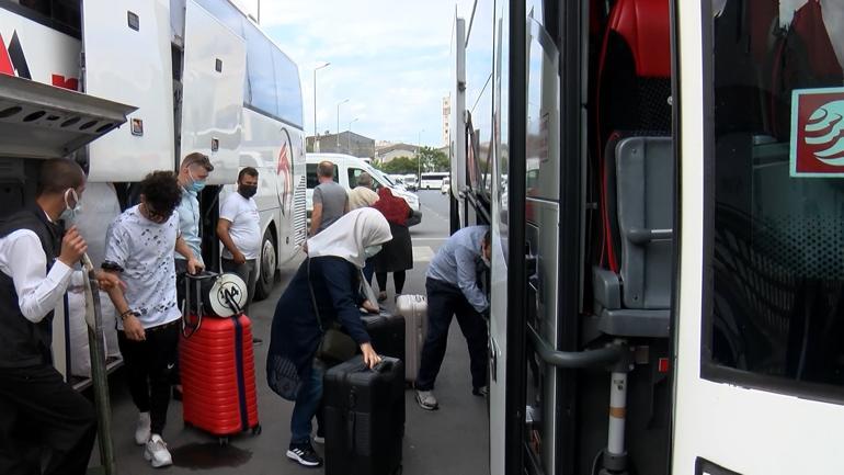 Ek sefer konuldu! Kapanma sonrası yoğunluk devam ediyor