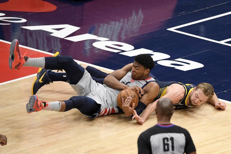NBA'de Gecenin Sonuçları: Pacers'ı 27 sayı farkla yenen Wizards, play-off bileti kaptı