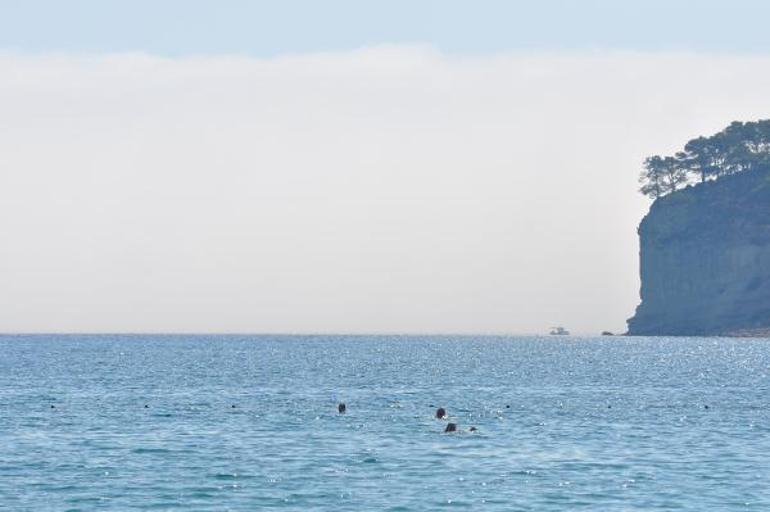 Antalyada turistleri şaşırtan görüntü