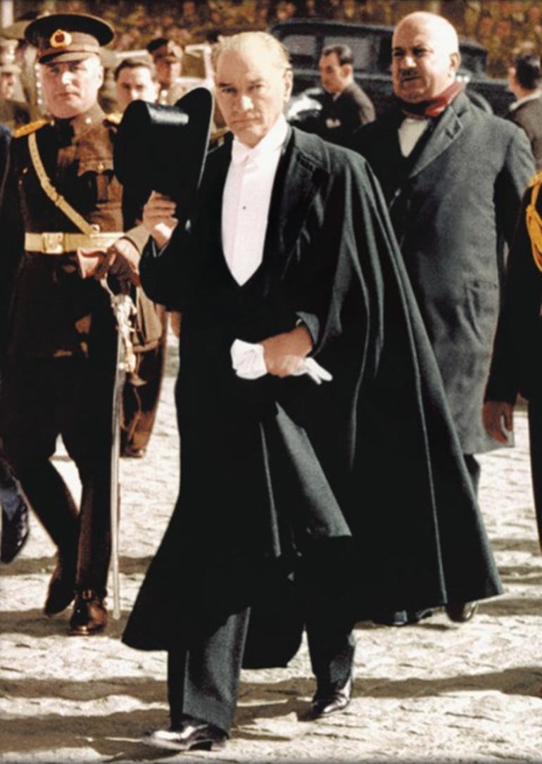 Ali Babacan’ın ömrü sanki Alman Yeşiller Partisi’nde geçmiş gibi