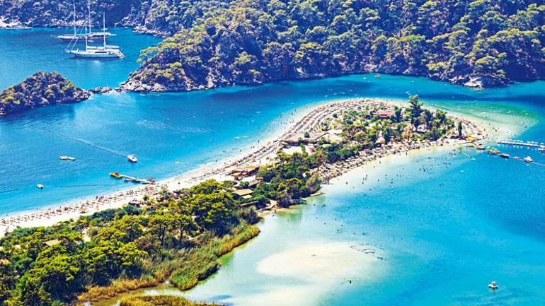 Mavinin en güzel 10 tonu…