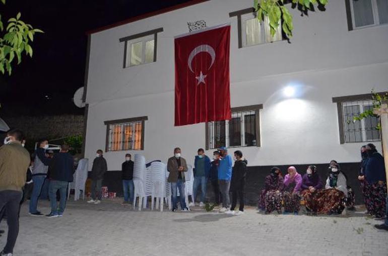 Son dakika... Zeytin Dalı harekat bölgesine roketatarlı saldırı 1 asker şehit