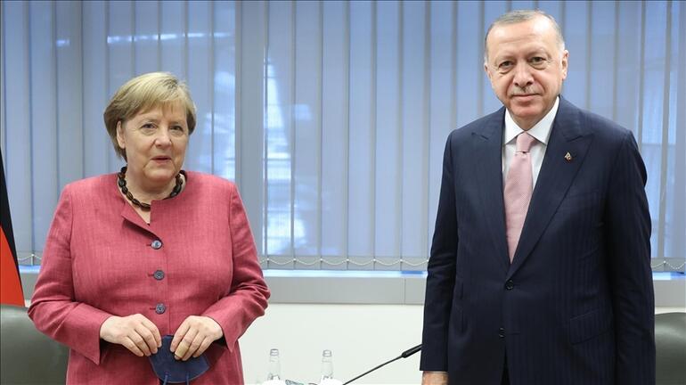 Son dakika haberi: Kritik NATO Zirvesi başladı...  Biden, Erdoğanın yanına geldi İşte toplantıya damga vuran anlar..