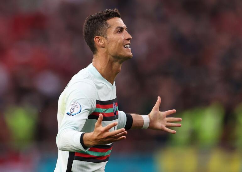 Son Dakika: EURO 2020de heyecan dolu mücadele.. Cüneyt Çakır & Cristiano Ronaldo damgası Ronaldo çıldırdı, Cüneyt Çakır oralı olmadı...