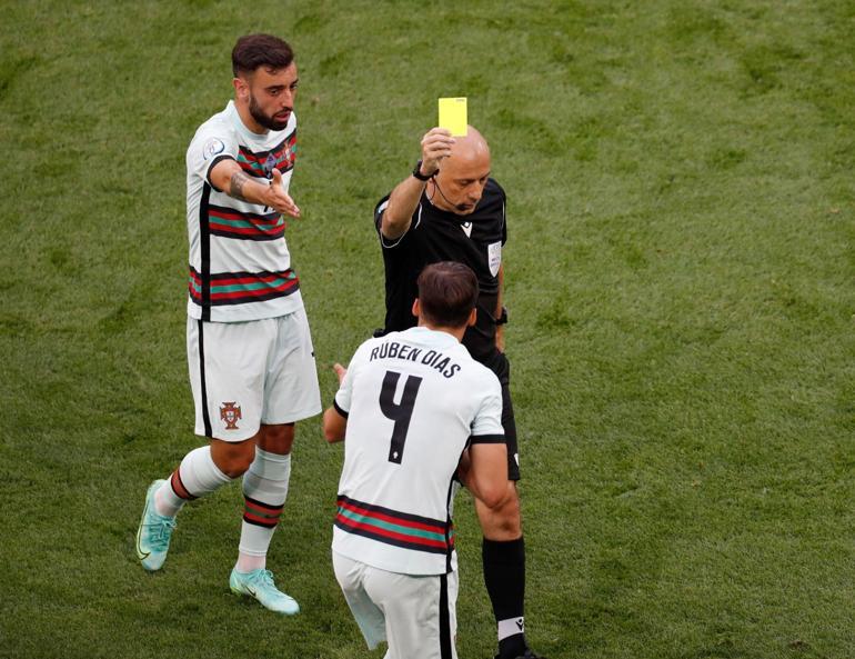 Last Minute: Cüneyt Çakır & Cristiano Ronaldo stamp on Hungary - Portugal match in EURO 2020 Ronaldo went crazy, Cüneyt Çakır was not there...