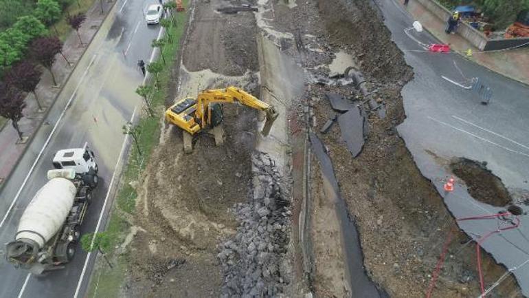 Son dakika... İstanbulda kuvvetli sağanak Yola çıkacaklar dikkat: Trafik kilitlendi, tramvay seferleri durdu