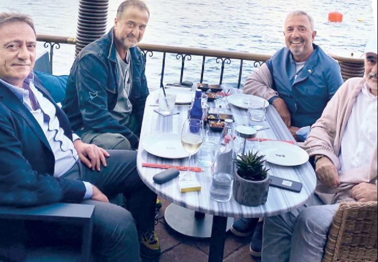 Çağatay Ulusoy ve Kıvanç Tatlıtuğ kolları sıvadı... Üzüm bağı aldılar sıra şarapta